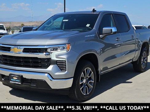 Used 2025 Chevrolet Silverado 1500 LT w/ Convenience Package II RWD image 1