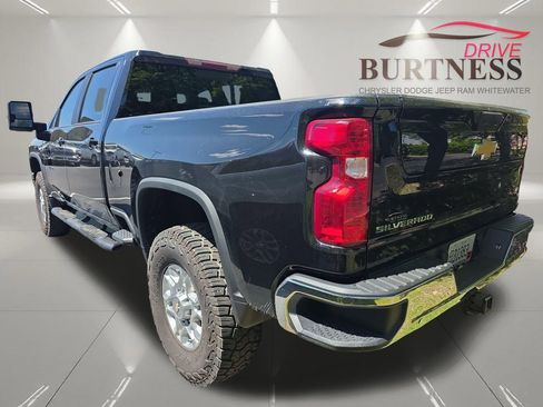 Used 2022 Chevrolet Silverado 3500 LT w/ Convenience Package AWD/4WD image 3