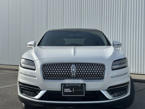 Used 2020 Lincoln Nautilus Reserve w/ Equipment Group 202A image 7