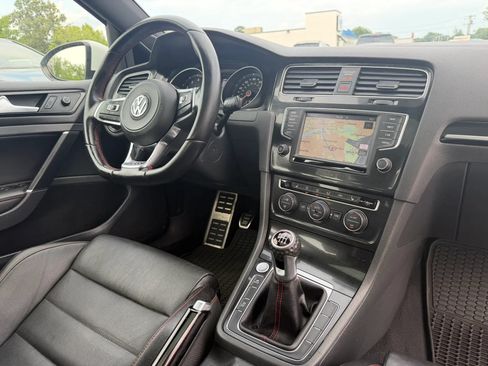Used 2017 Volkswagen GTI Autobahn FWD image 23