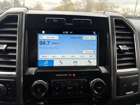 Used 2016 Ford F150 XLT w/ Equipment Group 302A Luxury AWD/4WD image 17