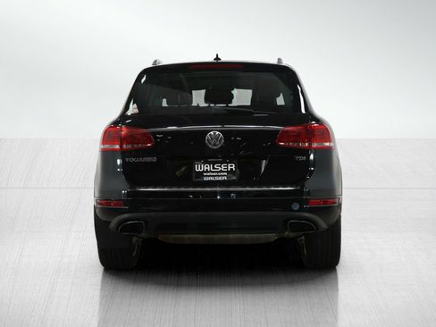 Used 2012 Volkswagen Touareg Executive image 4