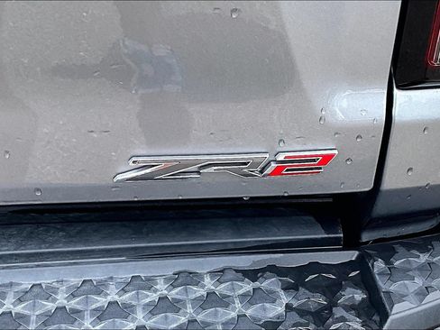Used 2025 Chevrolet Colorado ZR2 AWD/4WD image 7