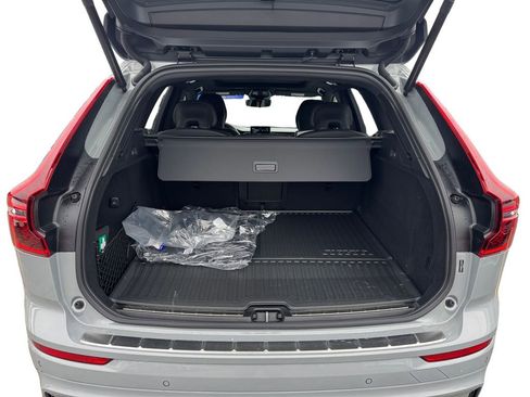 New 2026 Volvo XC60 T8 Polestar w/ Protection Package Premier AWD/4WD image 6