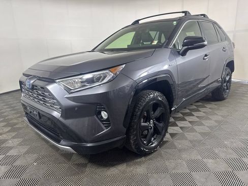 Used 2019 Toyota RAV4 XSE AWD/4WD image 8