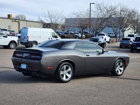 Used 2023 Dodge Challenger SXT image 3