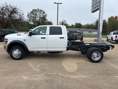 New 2026 RAM 4500 Tradesman w/ Chrome Appearance Group image 2