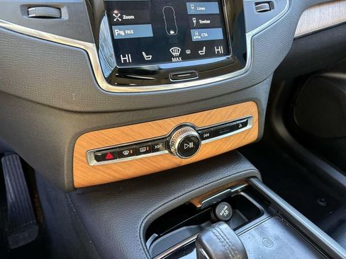 Used 2021 Volvo XC90 T8 Inscription Expression w/ Climate Package image 21