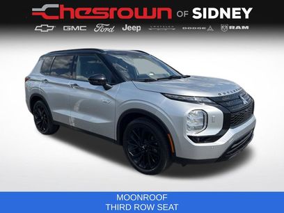 Used 2025 Mitsubishi Outlander 4WD Plug-In Hybrid