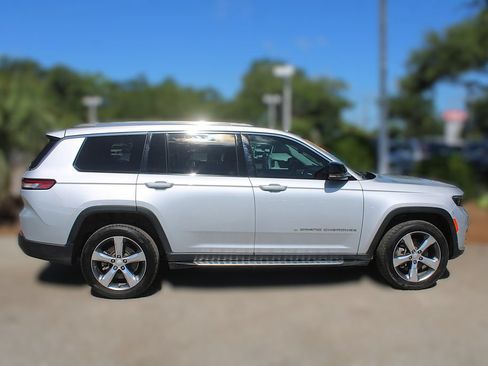 Used 2021 Jeep Grand Cherokee L Limited RWD image 5