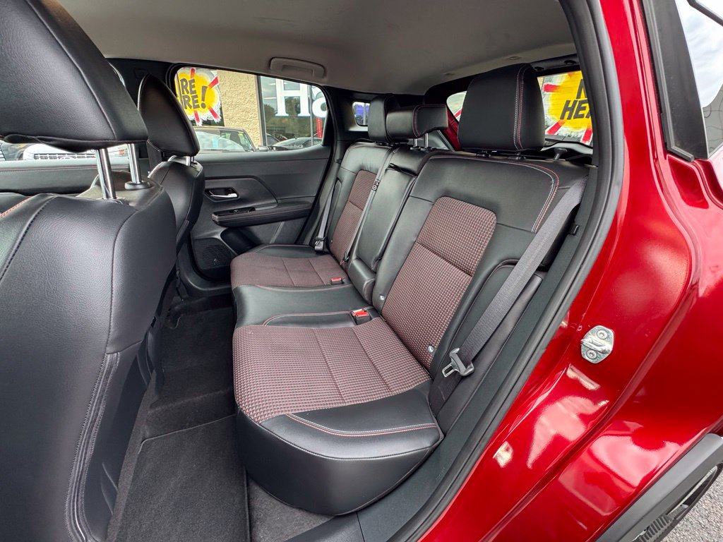 Used 2025 Nissan Kicks SR AWD/4WD image 10