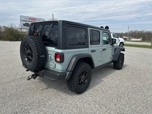 Used 2024 Jeep Wrangler Willys image 6