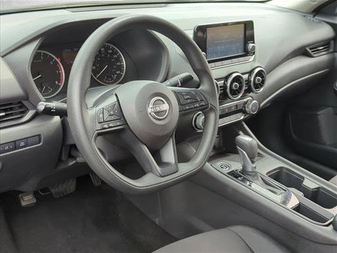 Used 2024 Nissan Sentra S FWD image 9