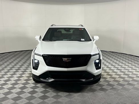 Used 2024 Cadillac XT4 Sport image 10