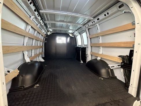Used 2024 Chevrolet Express 2500 w/ Driver Convenience Package image 8