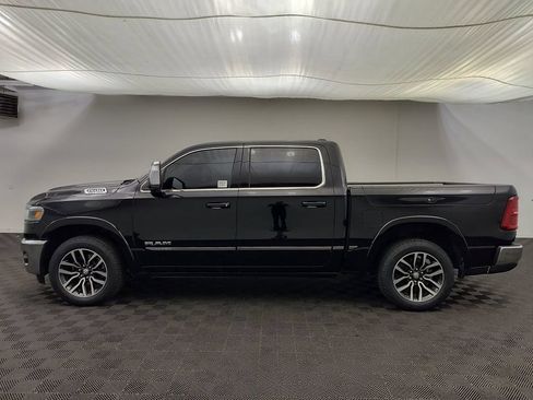 Used 2025 RAM 1500 Limited w/ Trailer Tow Group AWD/4WD image 2