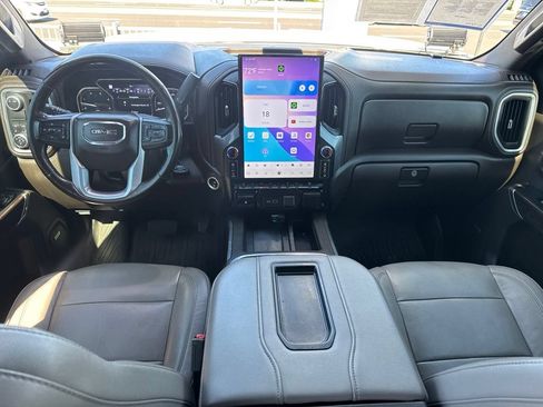 Used 2020 GMC Sierra 2500 SLT w/ Technology Package RWD image 16