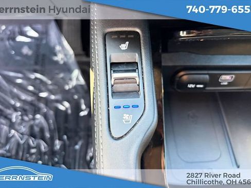 Used 2024 Kia Telluride EX w/ EX Captain's Chair Package AWD/4WD image 20