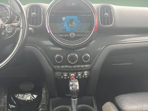 Used 2019 MINI Cooper Countryman S w/ Convenience Package FWD image 8