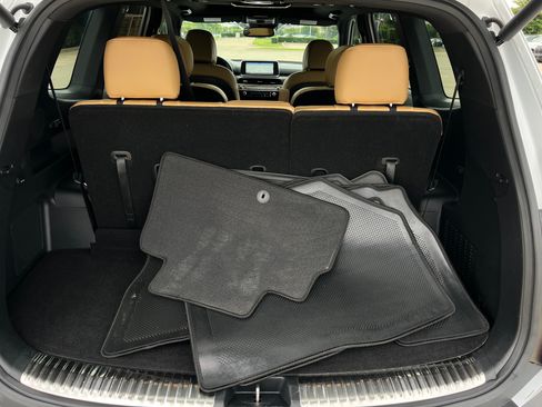 Used 2022 Kia Telluride SX w/ Towing Package FWD image 34