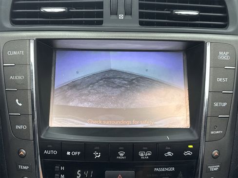 Used 2015 Lexus IS 250C image 30