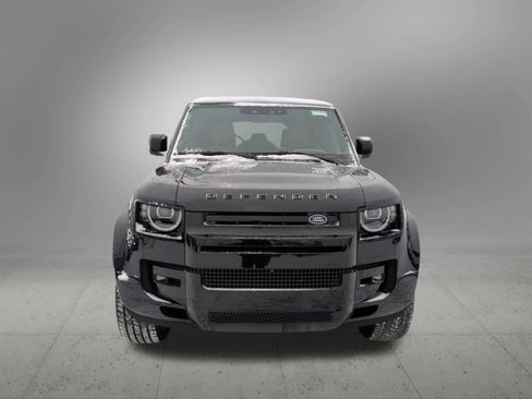 New 2026 Land Rover Defender 110 X-Dynamic SE image 9