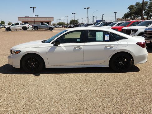 Used 2025 Honda Civic Sport image 2