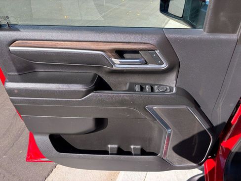 Used 2024 Chevrolet Silverado 3500 LT w/ Convenience Package image 9