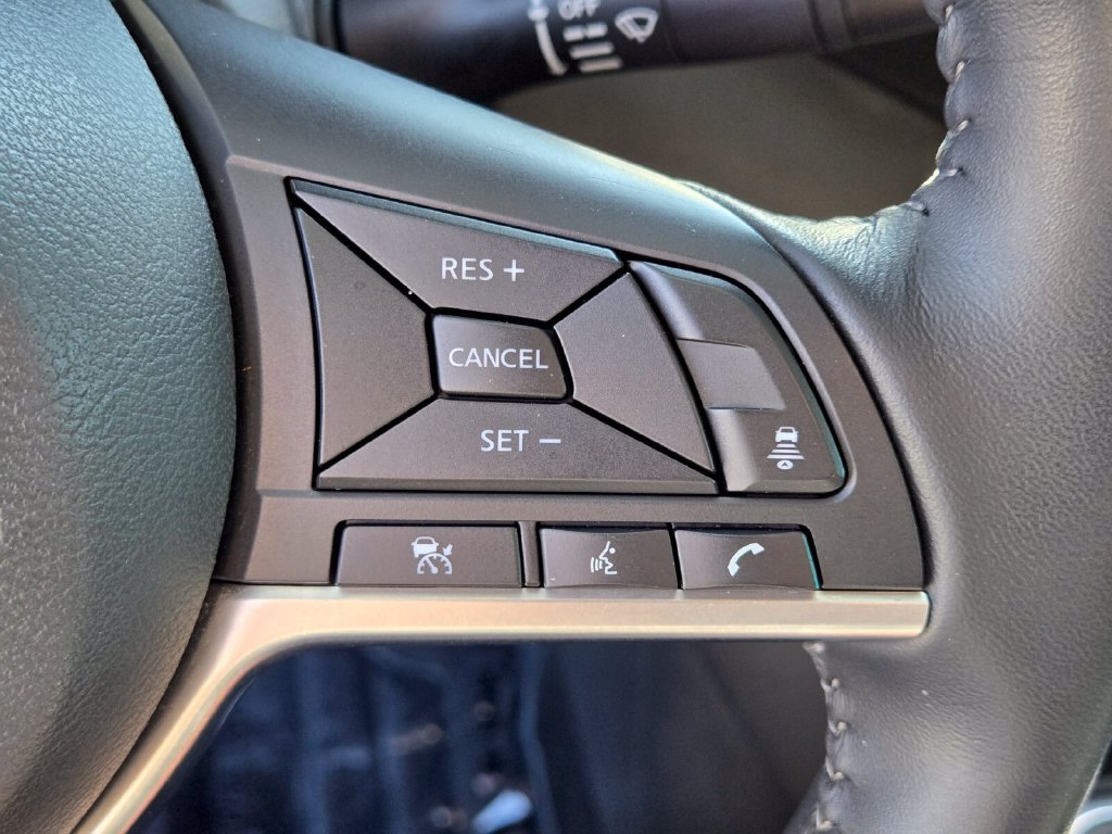 Certified 2020 Nissan Sentra SV FWD image 31