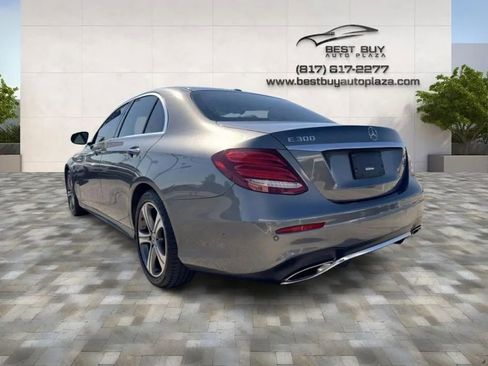 Used 2019 Mercedes-Benz E 300 w/ Convenience Package image 4