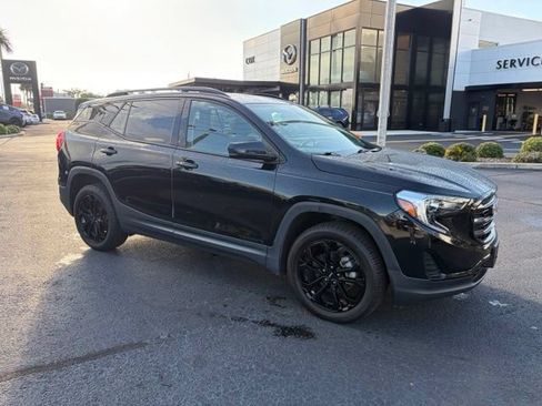 Used 2020 GMC Terrain SLE w/ Driver Convenience Package AWD/4WD image 1