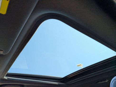 Certified 2025 Subaru Forester Limited image 24