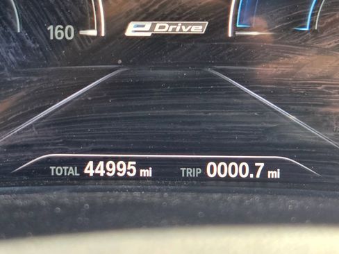 Used 2018 BMW 740e xDrive w/ Executive Package image 24