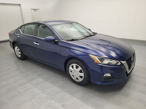 Used 2019 Nissan Altima 2.5 S FWD image 11