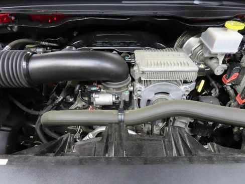 Used 2022 RAM 1500 Big Horn AWD/4WD image 23