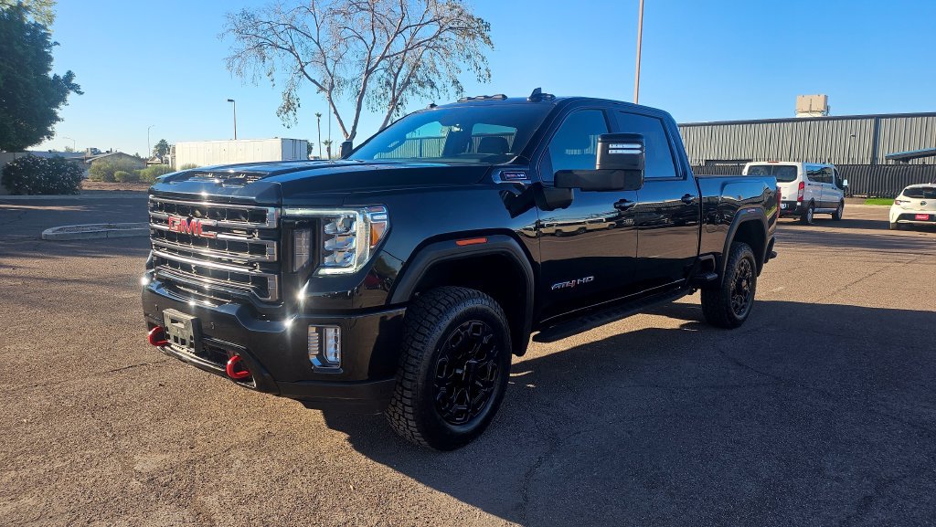 Used 2023 GMC Sierra 2500 AT4 w/ AT4 Premium Plus Package AWD/4WD image 4