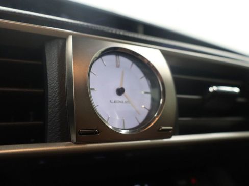 Used 2018 Lexus IS 300 AWD w/ Comfort Package image 32