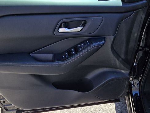 New 2026 Nissan Rogue SV w/ Cold Weather Package FWD image 16