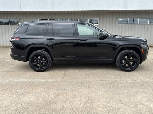 New 2026 Jeep Grand Cherokee L Limited AWD/4WD image 2