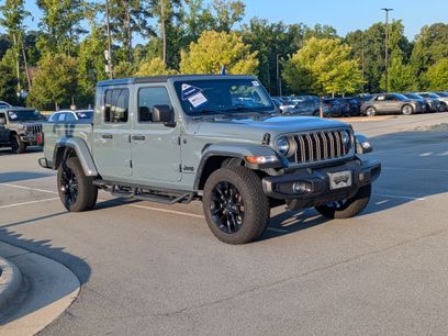 Used 2025 Jeep Gladiator Sport