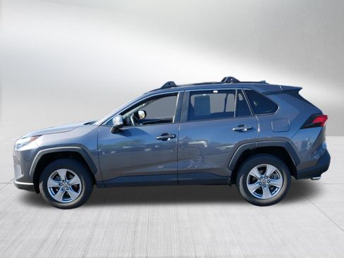 Certified 2022 Toyota RAV4 XLE w/ Convenience Package AWD/4WD image 4
