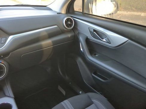 Used 2024 Chevrolet Blazer LT w/ Convenience Package FWD image 16