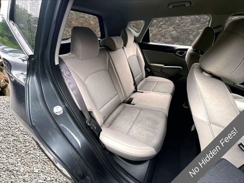 Used 2022 Kia Soul S FWD image 19
