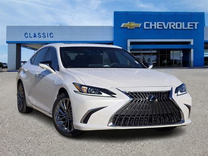 Used 2024 Lexus ES 300h w/ Technology Package