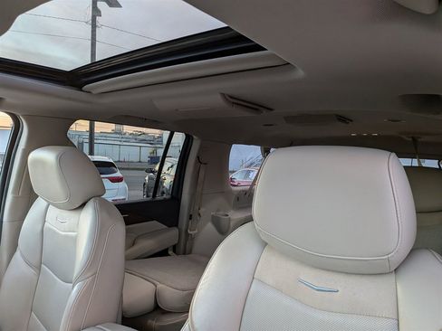 Used 2020 Cadillac Escalade ESV Luxury image 26