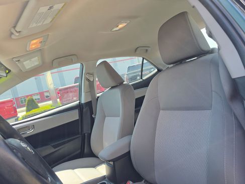 Used 2015 Toyota Corolla LE FWD image 10