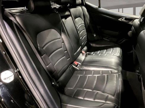 Used 2022 Kia Stinger GT2 AWD/4WD image 25