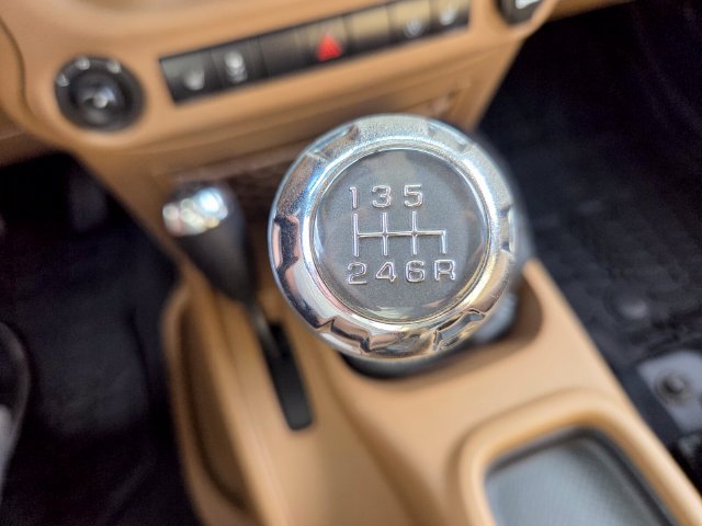 Certified 2018 Jeep Wrangler Unlimited Rubicon w/ Connectivity Group AWD/4WD image 24