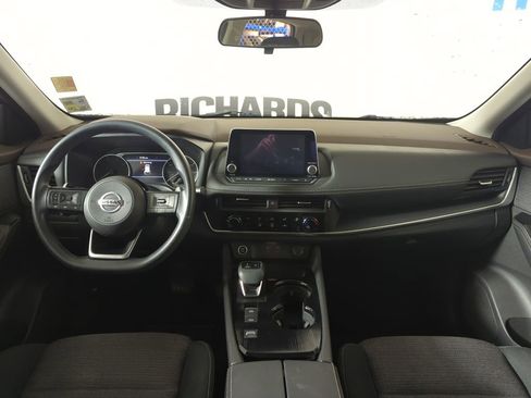 Used 2021 Nissan Rogue S image 10