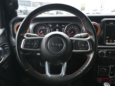 Used 2022 Jeep Gladiator Mojave image 18